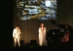 Performance dessin sur sable pour Opéra, Festival Messiaen {JPEG}