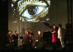 Performance dessin sur sable pour Opéra, Festival Messiaen {JPEG}